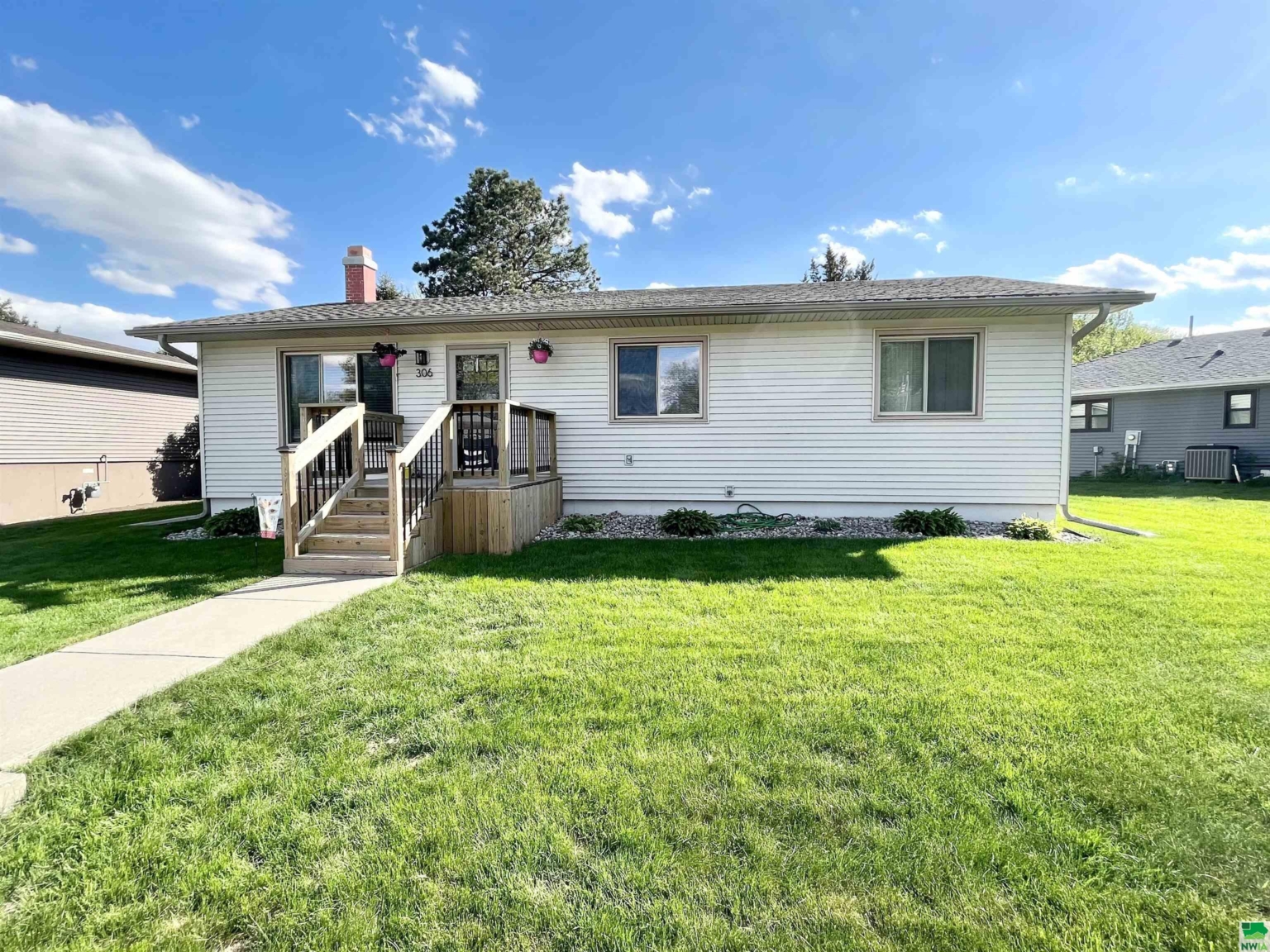 Herrity & Associates Real Estate Serving Elk Point & Surrounding Areas